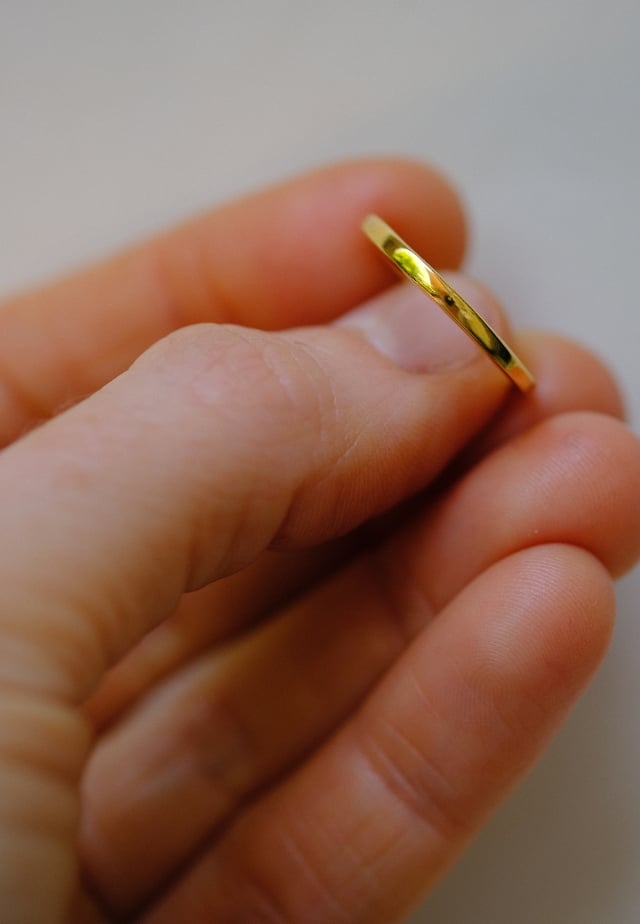 Sample Sale - Skinny Gold Band
